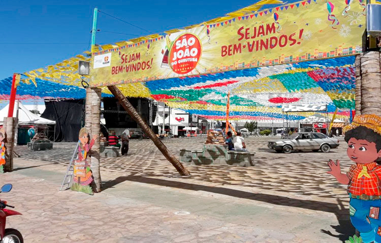 Arrecadação cai 30% e São João fica ameaçado em cidades baianas