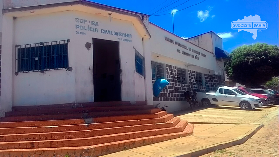 Casal é assaltado e tem aparelhos celulares roubados em Caetité 