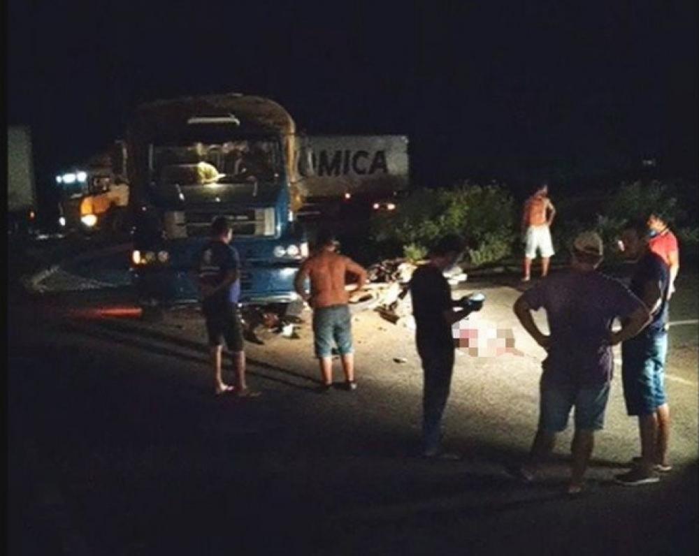 Acidente deixa dois mortos na BR-116