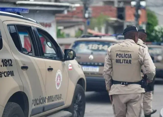 Homem é preso após ferir irmão com foice na zona rural de Riacho de Santana