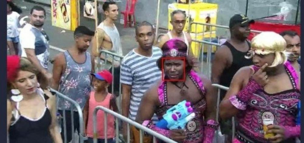 Criminoso é preso ao ser identificado por reconhecimento facial no Carnaval de Salvador