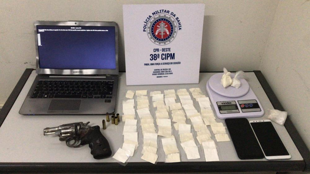 Traficante que ostentava armas morre em confronto com a PM em Riacho de Santana