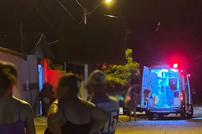Gestante é atingida por disparos dentro de casa na véspera do aniversário do filho