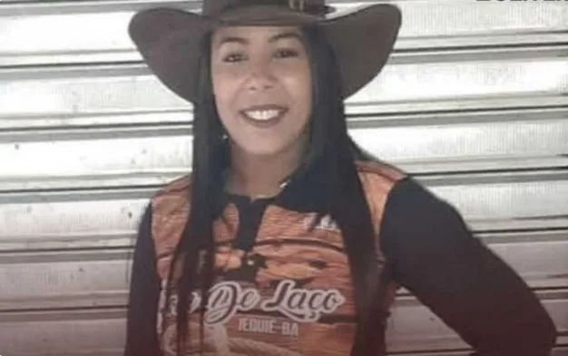 Região: Mulher é morta a facadas após emboscada; suspeita é ex-companheira da vítima