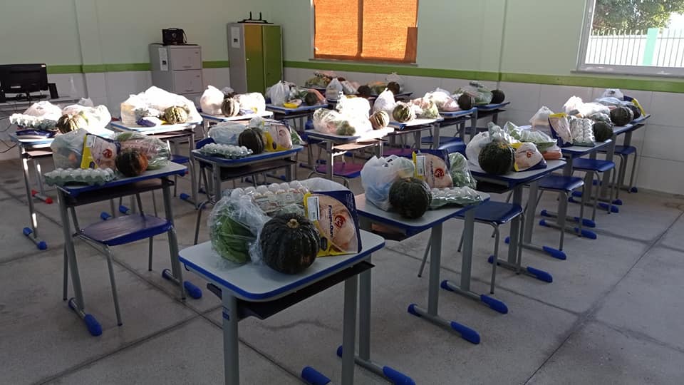 Matina: Educação realiza entrega dos kits da merenda