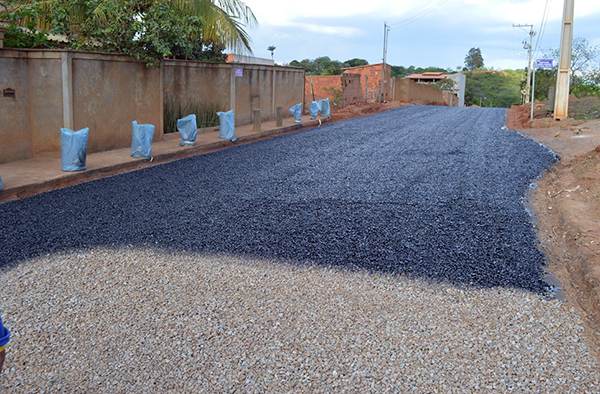 Governo Participativo realiza 1ª etapa da pavimentação asfáltica do bairro Lamarão