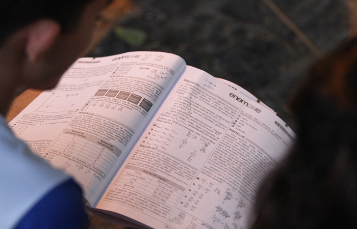 Enem com a cara do governo Bolsonaro: desigual, branco, elitista e exclusivo 