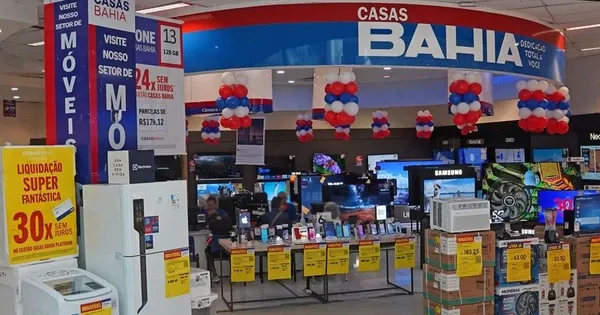 Casas Bahia fecha quase 300 lojas e demite cerca de 2 mil funcionários