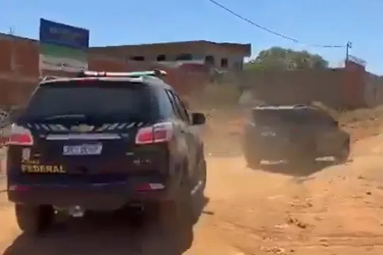 PF e Prefeitura de Brumado cumprem ordens judiciais no Alto do Xangô