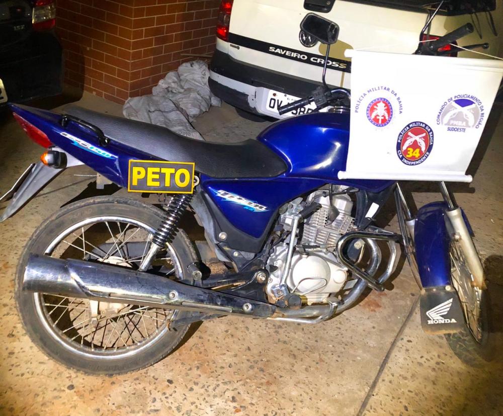 Polícia Militar recupera em Brumado veículo com restrição de furto/roubo