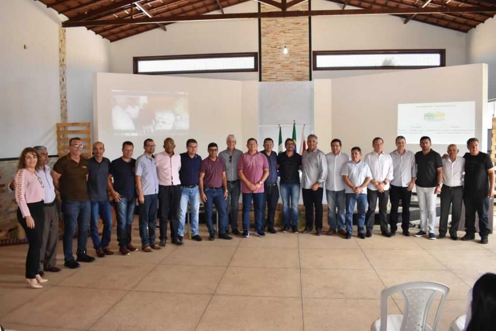Prefeitos dos municípios consorciados ao CDS-Alto Sertão se reuniram em assembleia geral