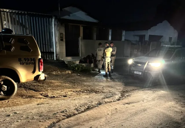 Região: Jovem é morto e adolescente fica ferido após ataque a tiros 