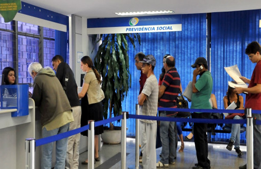 Governo decide pagar antecipação do 13º salário dos aposentados de uma só vez