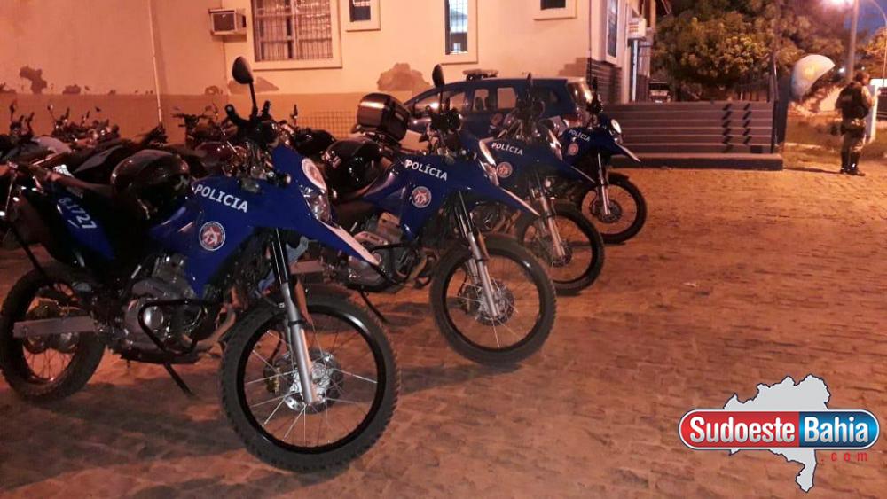 Guanambi: Mulher passa momentos de terror ao ter carro roubado; filho de 2 anos dormia no banco traseiro e foi retirado do carro pelos bandidos 