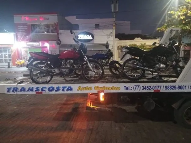 PM apreende três motocicletas com irregularidades durante fiscalização em Guanambi