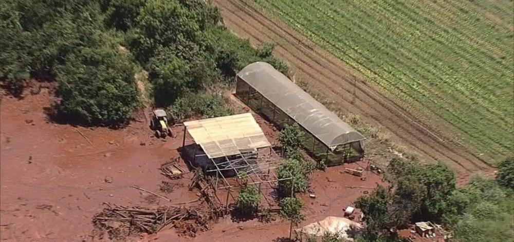 Bombeiros confirmam nove mortes e ao menos 265 desaparecimentos em Brumadinho