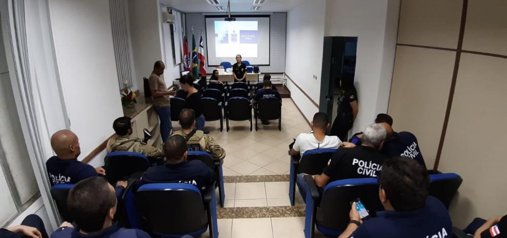 Operação contra exploração sexual infantojuvenil na web cumpre mandado de busca e apreensão em Guanambi