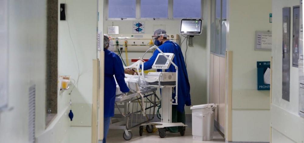 Número de profissionais de saúde diagnosticados com Covid-19 quase triplica em uma semana na Bahia