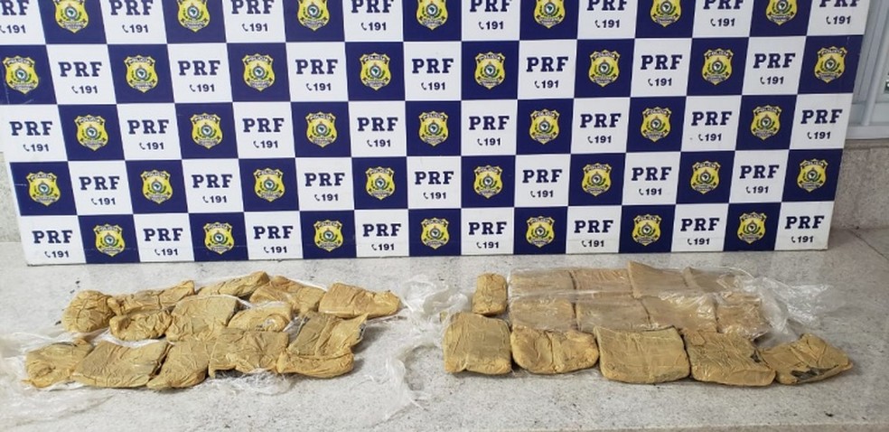 Região: duas mulheres são flagradas com drogas presas ao corpo como espécie de cinta