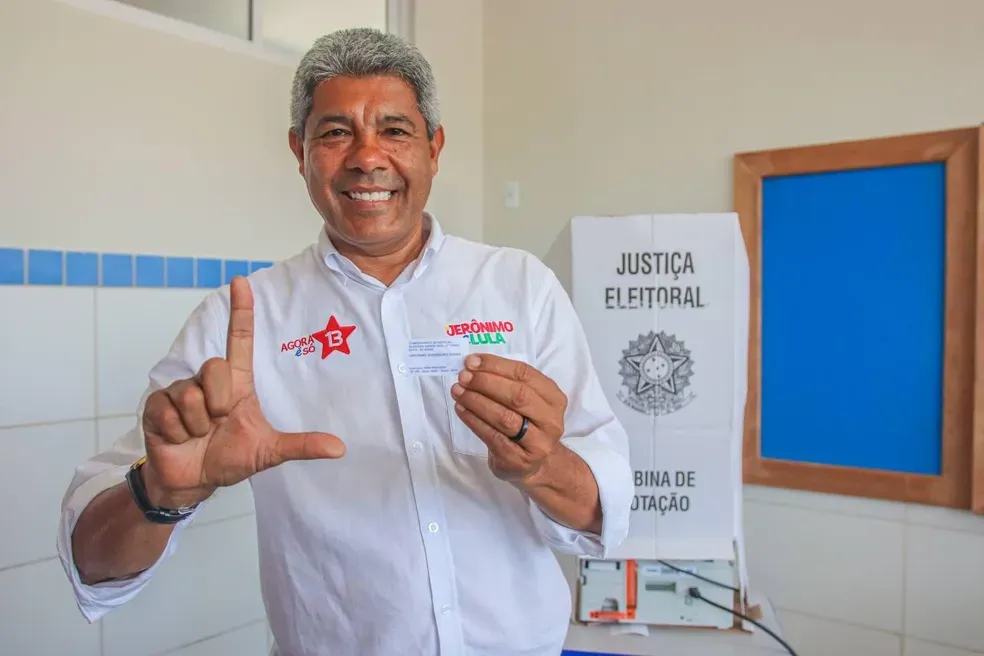 Jerônimo compara Jaques Wagner a “São Pedro” durante discurso da vitória