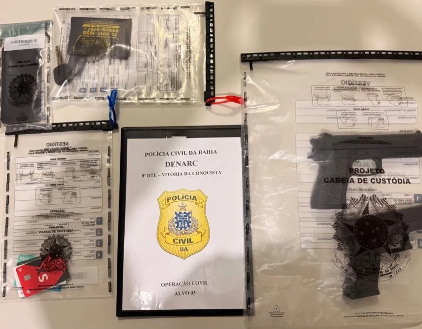 Polícia Civil cumpre mandados e apreende simulacros durante operação em Vitória da Conquista
