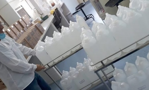 Venda de álcool líquido em supermercados volta a ser proibido pela Anvisa