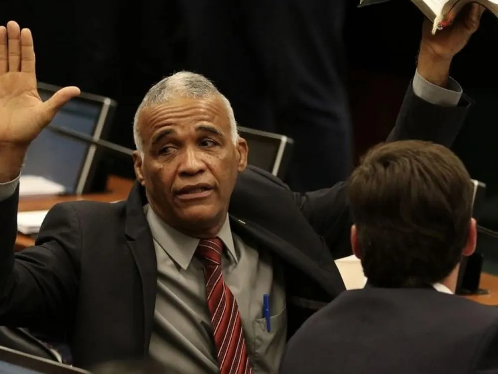 Sargento Isidório supera 245 mil votos e é o mais votado da Bahia