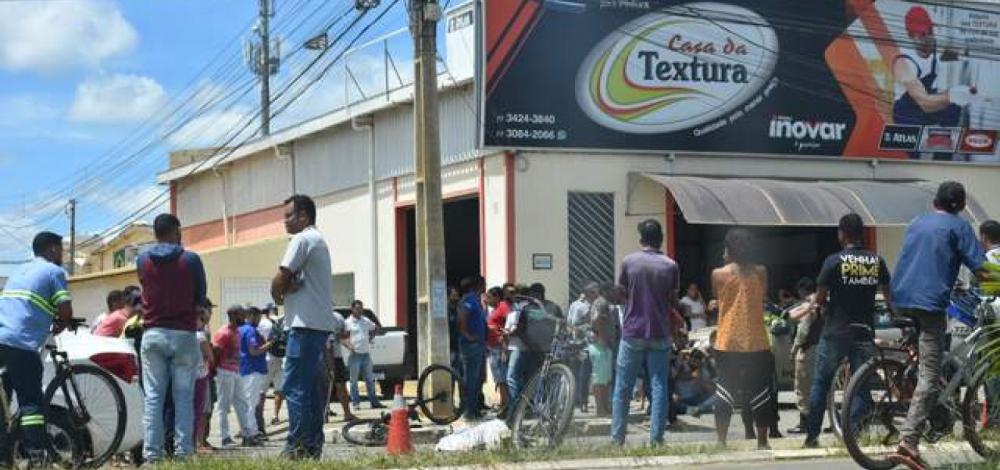 Ciclista morre após ser atingido por carro em avenida de Vitória da Conquista