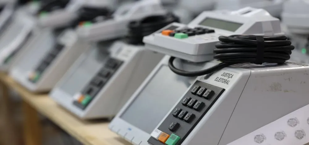 TRE da Bahia desmente boato sobre mesários votarem no lugar de eleitores no estado