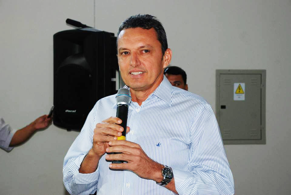 Guanambi: Ex-prefeito Charles Fernandes e mais quatro viram réus por irregularidades em licitações
