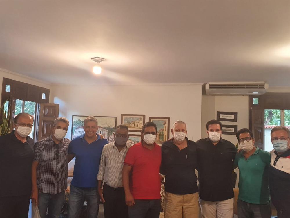Guanambi: Nilo Coelho finaliza primeiro escalão de governo com a nomeação de três secretários municipais 