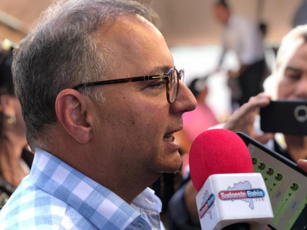 Secretário de Saúde prevê chegada de lote da Sputnik V na Bahia em abril