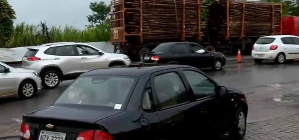 Por risco de deslizamento, trecho da BA-263 é novamente interditado