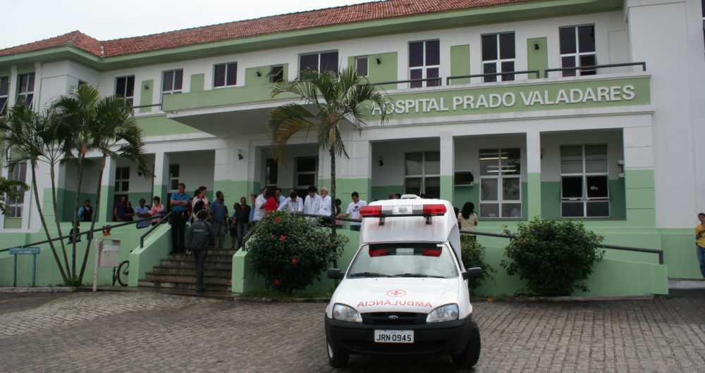 Região: adolescente com Covid-19 morre em ambulância enquanto aguardava transferência 