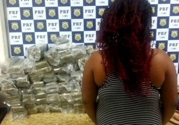 Sudoeste baiano: Passageira é detida com 68 kg de droga dentro de ônibus