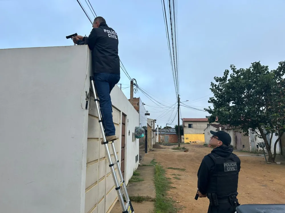 Operação cumpre mandados contra grupo investigado por tráfico em Vitória da Conquista