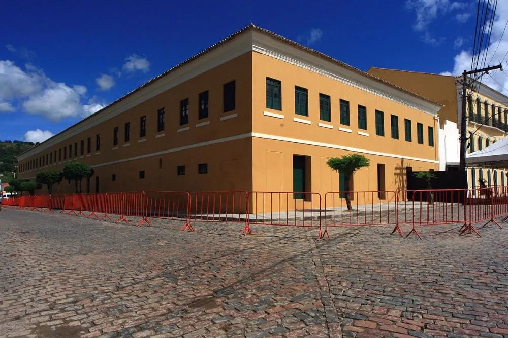 Estudantes da UFRB suspendem aulas por falta de segurança