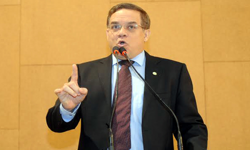 Luciano Ribeiro conclama a bancada governista para discutir as contas maquiadas do governo em 2014