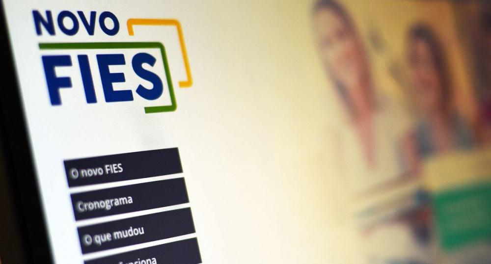 Câmara aprova suspensão de dívidas de estudantes com o Fies por 60 dias