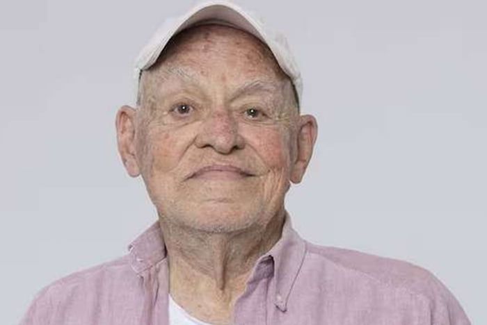 Narrador e comentarista esportivo Silvio Luiz morre aos 89 anos