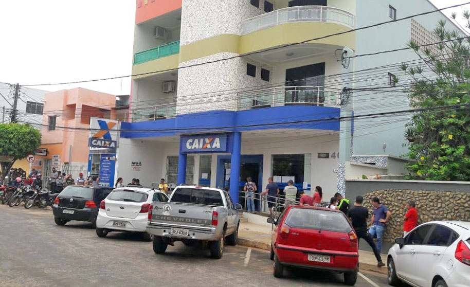 Auxílio emergencial: Governo cogita estender benefício até dezembro com parcelas reduzidas