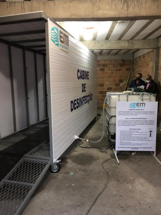Empresa de Vitória da Conquista cria "Cabine de Desinfecção" para combater a COVID-19