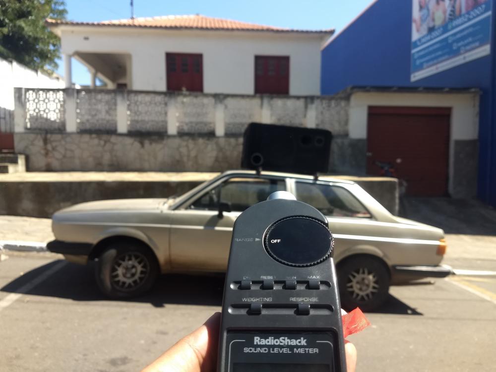 Departamento de Trânsito em Caetité faz blitz para aferir volume de publicidade volante