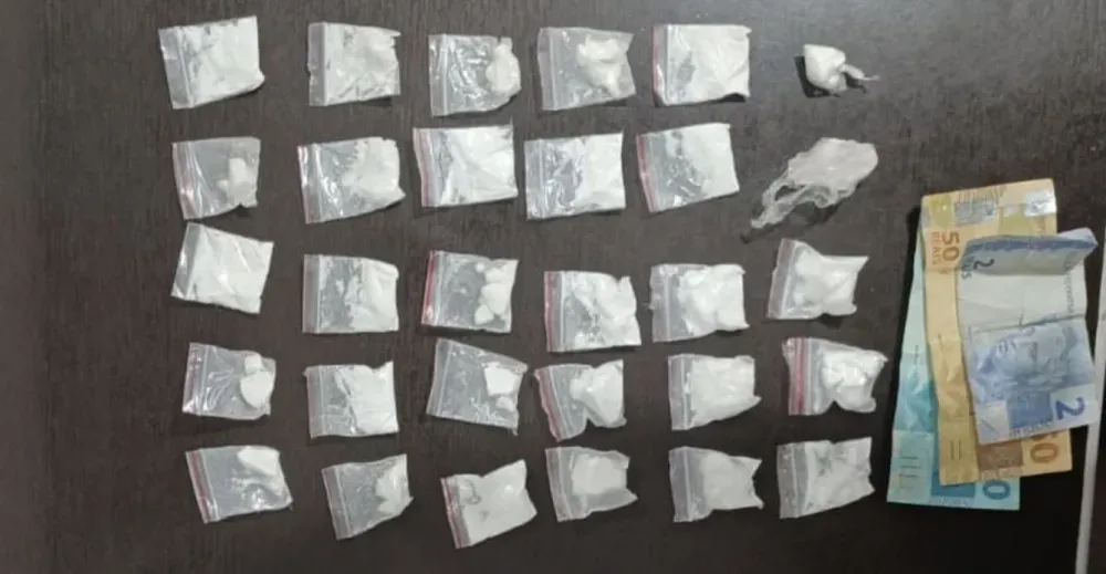 CIPE/Chapada apreende drogas e material do tráfico durante operação em Barra da Estiva