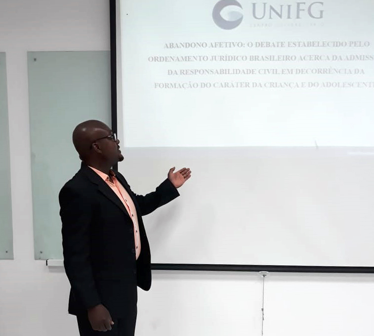Caetiteense é destaque ao apresentar comunicação oral de artigo acadêmico na V Semana Jurídica da UNIFG 
