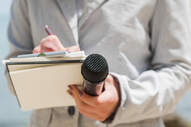 Jornalistas serão vacinados como grupo de prioridade na Bahia