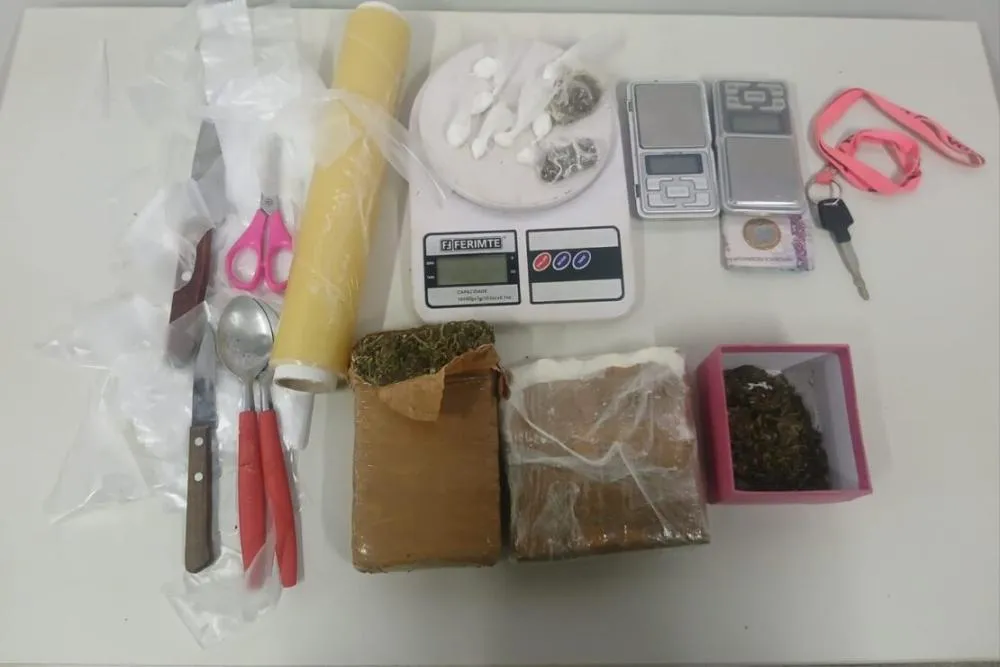 Homem é preso com quase 1 kg de drogas em Caculé 
