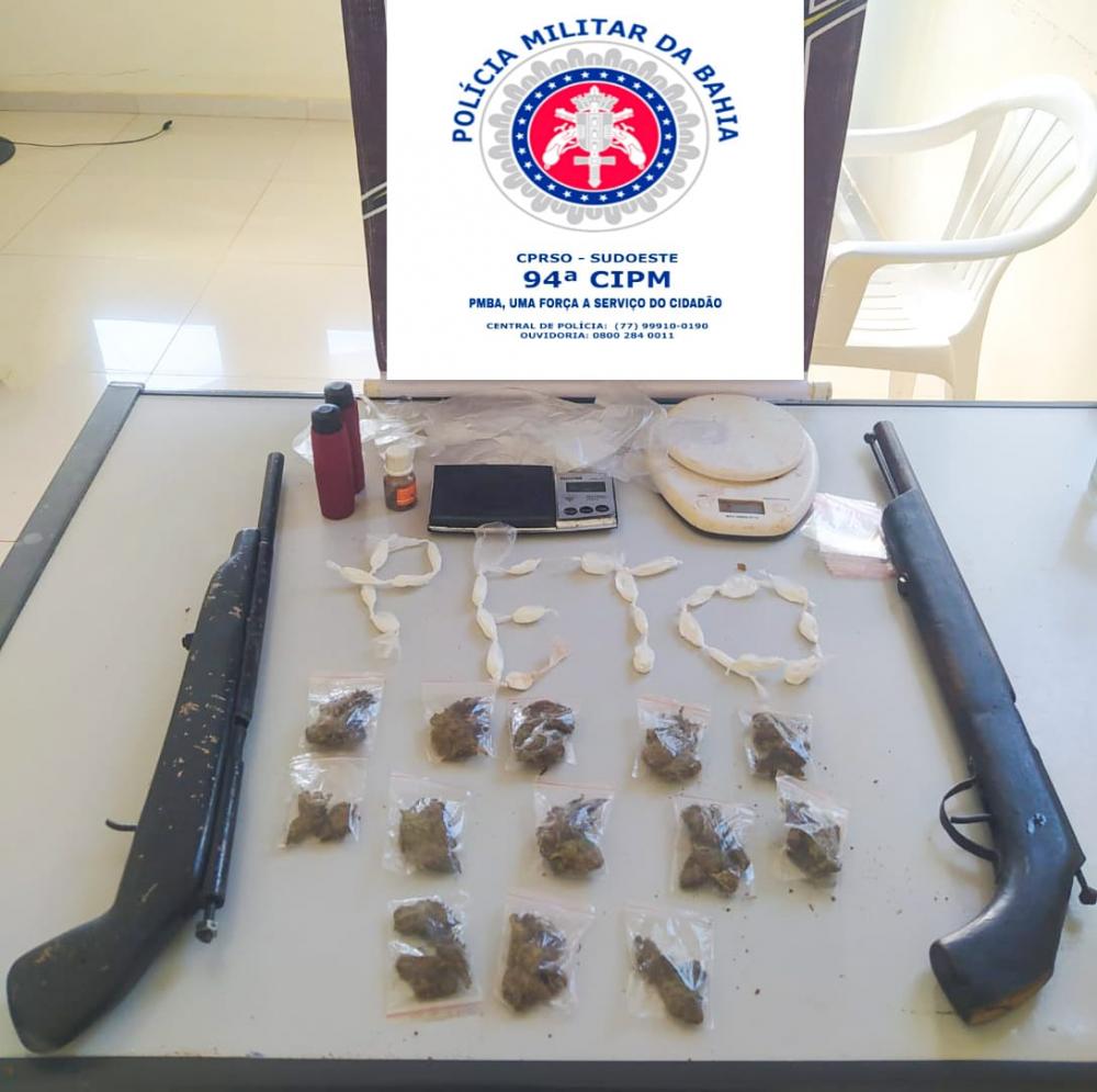 PM apreende armas e drogas na cidade de Igaporã