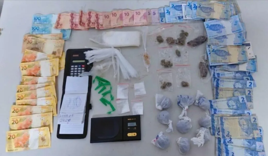 Rondesp apreende drogas e prende dois suspeitos em Guanambi