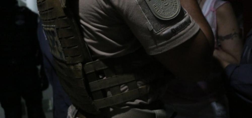 Menino de 11 anos que era mantido pelo pai em cárcere privado é resgatado no interior da Bahia